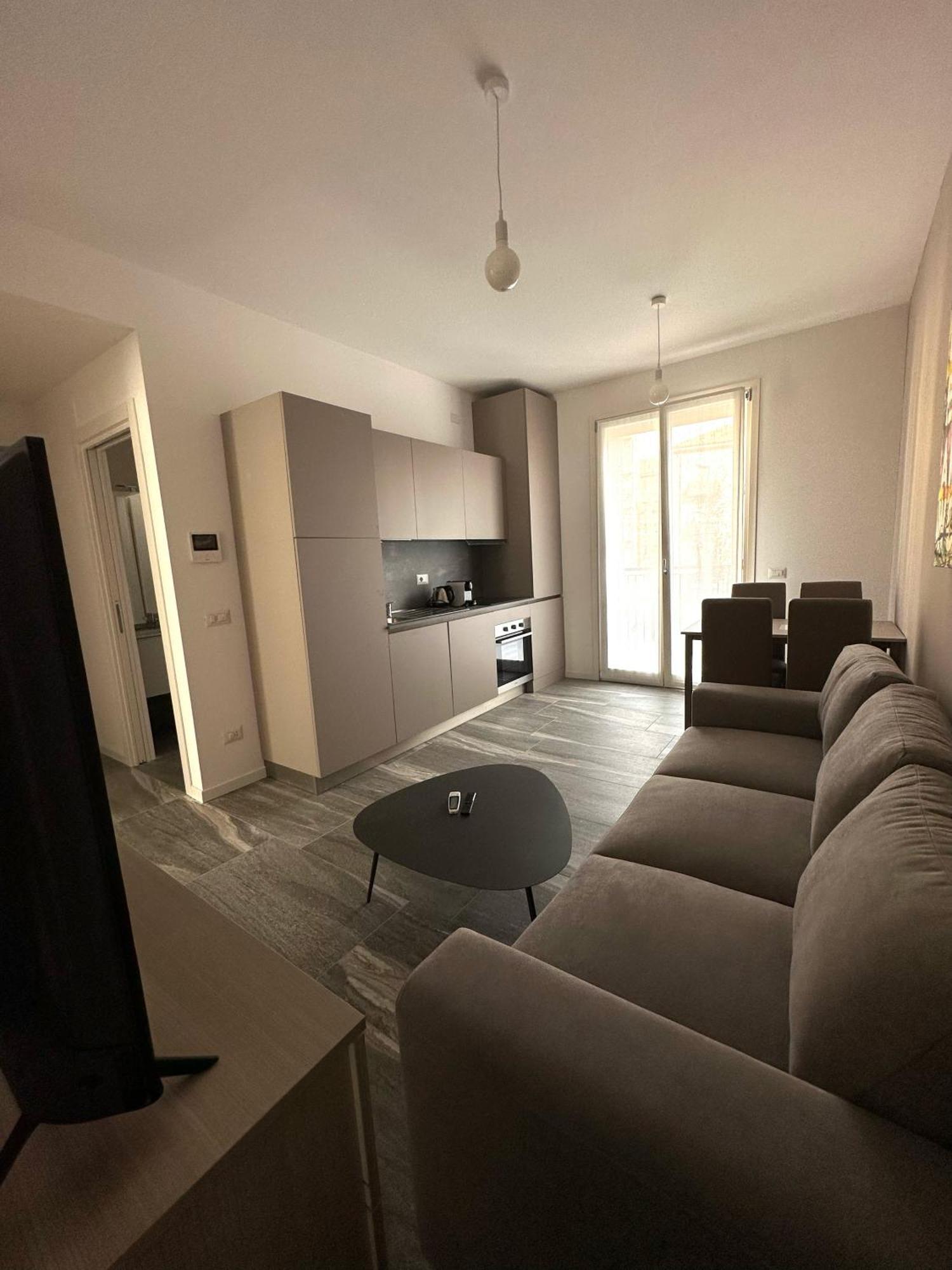 Essential Apartment セスト・サン・ジョヴァンニ エクステリア 写真