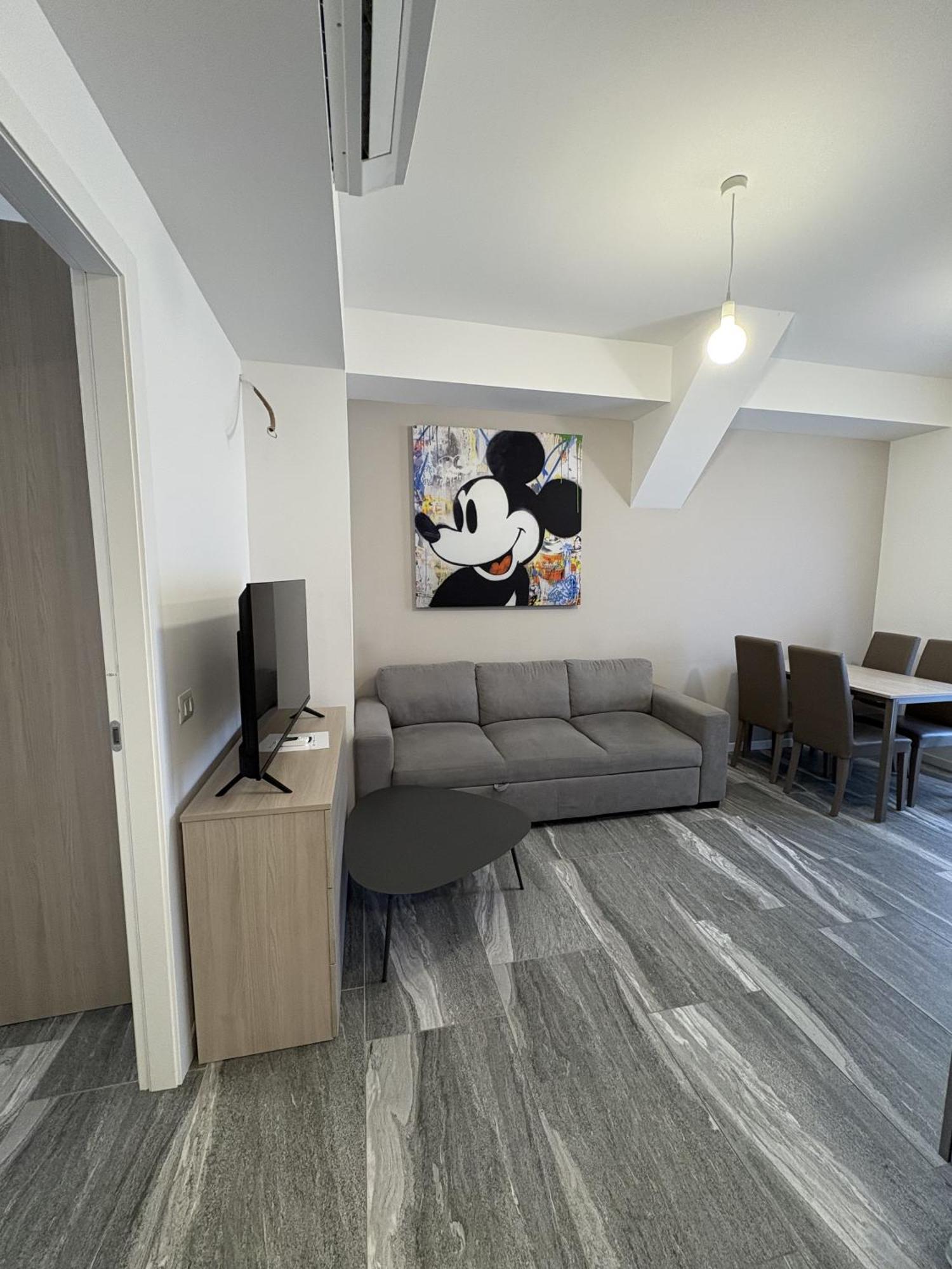 Essential Apartment セスト・サン・ジョヴァンニ エクステリア 写真